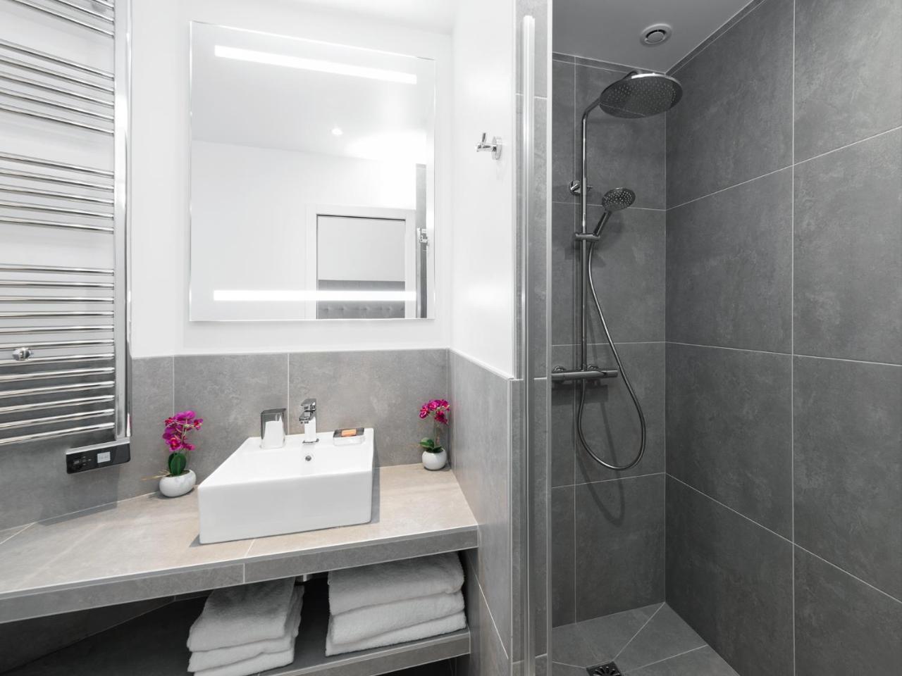 Livinparis - Luxury Ac 2 & 3 Bedrooms Le Louvre Eksteriør billede