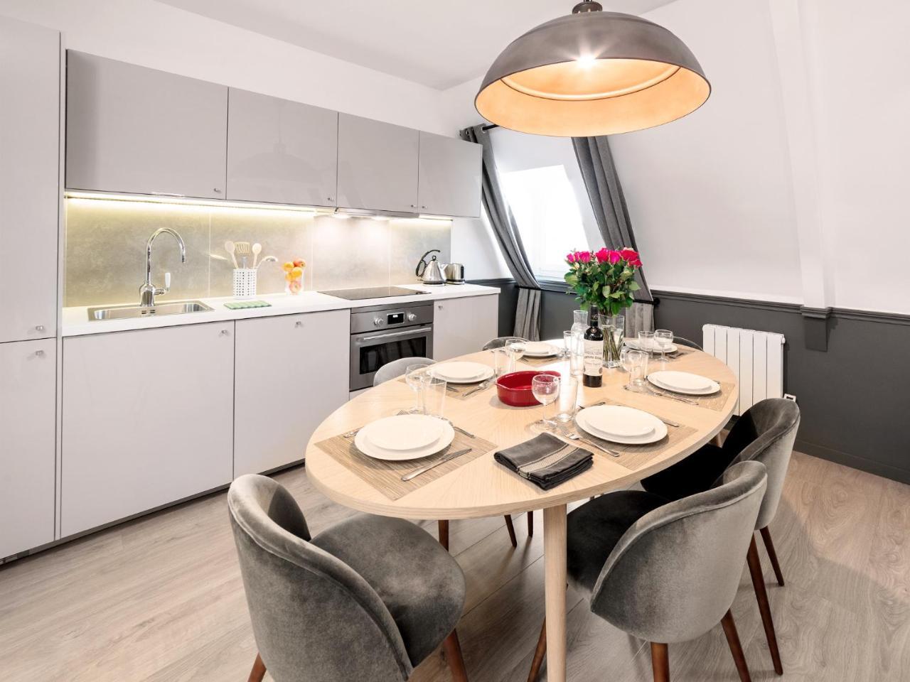 Livinparis - Luxury Ac 2 & 3 Bedrooms Le Louvre Eksteriør billede